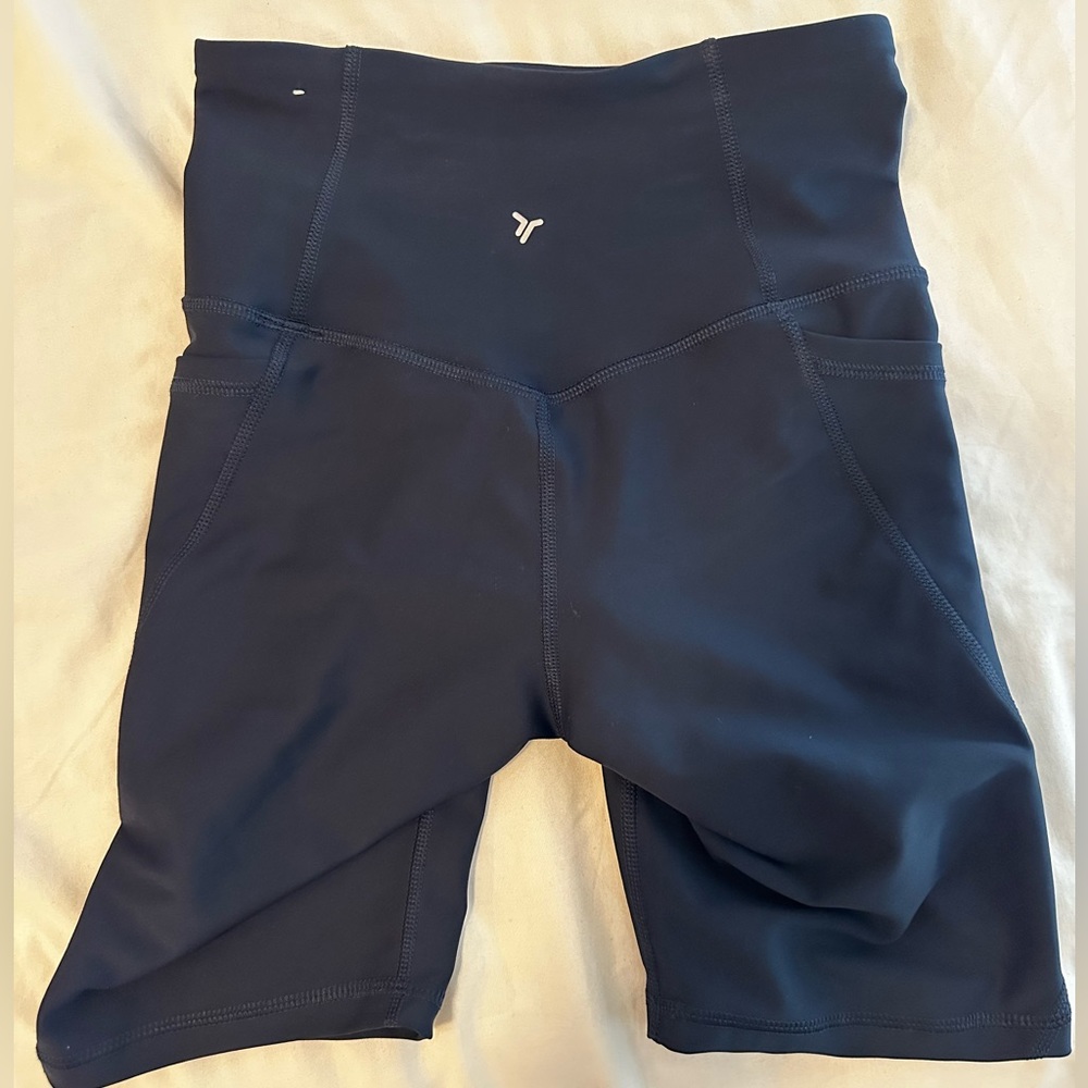 Biker Shorts (high rise) with side pockets - Picture 1 of 2